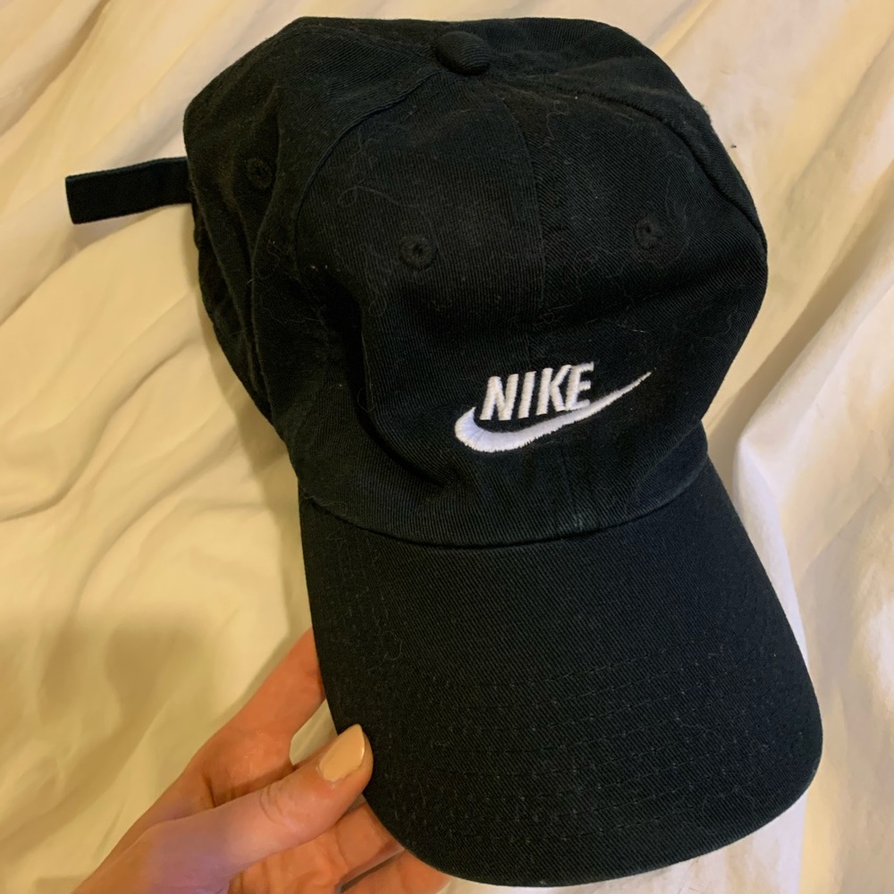 Nike adjustable strap baseball cap